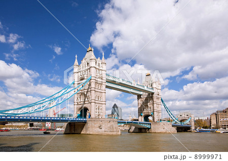 Tower Bridge UK Tower Bridge UK 8999971