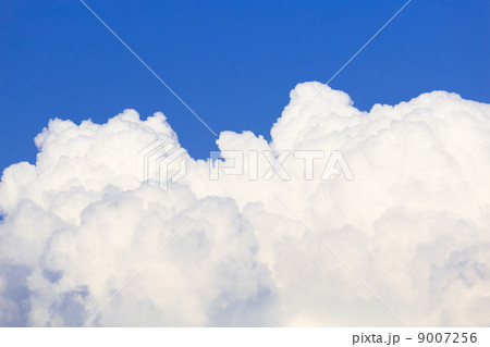 夏雲と青空 9007256