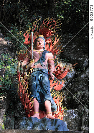 四国霊場第27番札所「神峯寺」の不動明王像 四国霊場第27番札所「神峯寺」の不動明王像 9008773