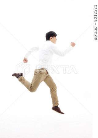 ジャンプ・男性 9012521