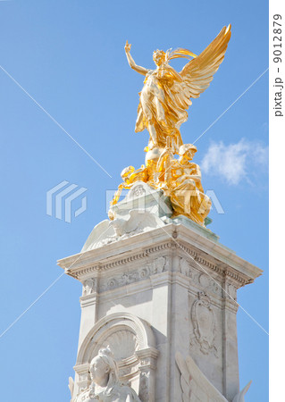 Queen Victoria Memorial Statue London 9012879