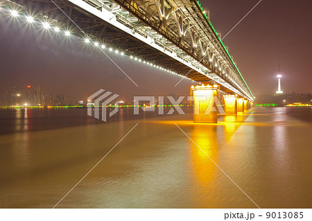 Yangtze river Bridge Wuhan China 9013085