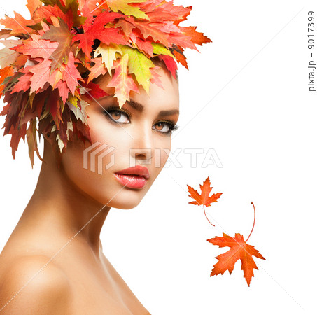 Autumn Woman Fashion Portrait. Fall 9017399