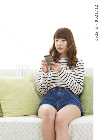 若いさわやかな女性イメージ 若いさわやかな女性イメージ 9021712