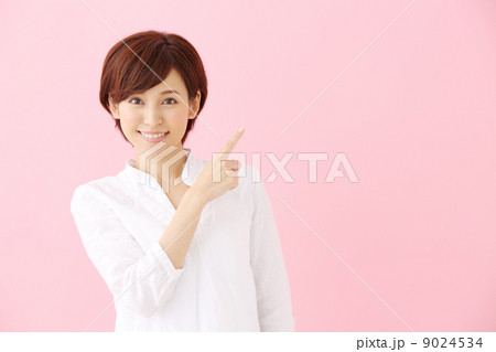 女性（ピンクバック） 9024534