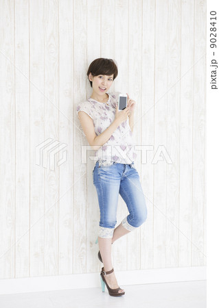 若い女性 若い女性 9028410