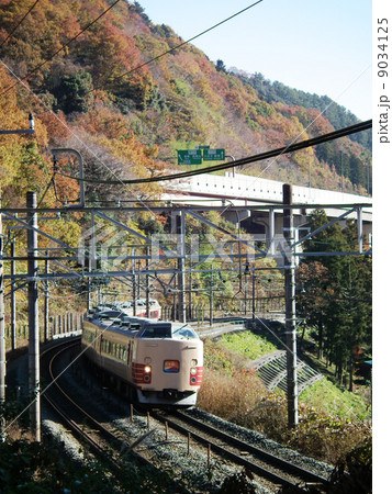 ホリデー快速富士山3号　189系　小仏 9034125