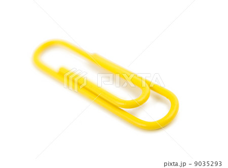 paper clip isolated 9035293