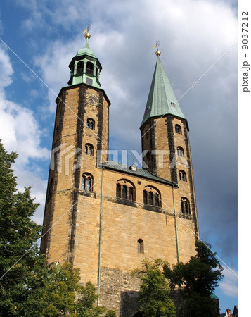 ドイツ　ゴスラー　ノイヴェルク教会 9037212