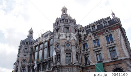 ベルギー　アントワープ駅 9041160