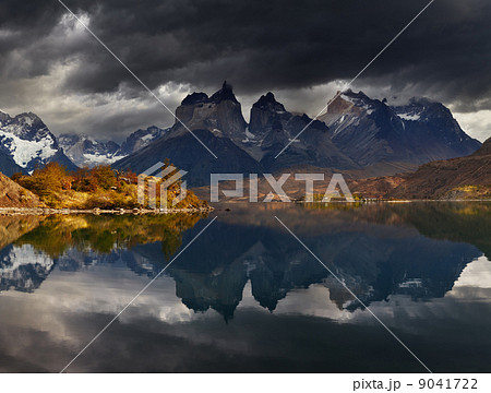 Sunrise in Torres del Paine National Park 9041722