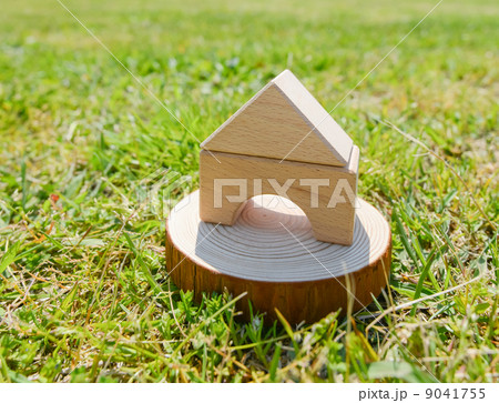 積み木の家 9041755