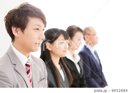 整列するビジネスチーム 9052684