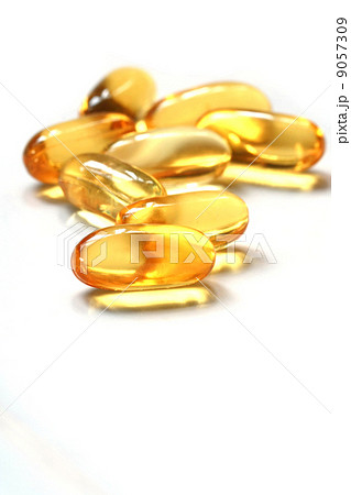 oil capsule isolated oil capsule isolated 9057309