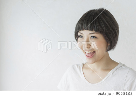 クリエイティブガール 9058132