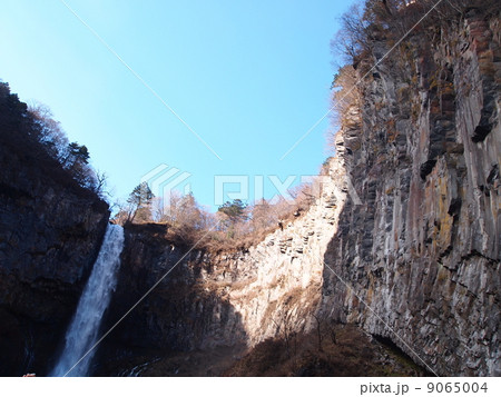 華厳の滝 9065004