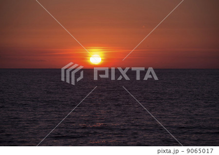 薄暮の写真素材 [9065017] - PIXTA