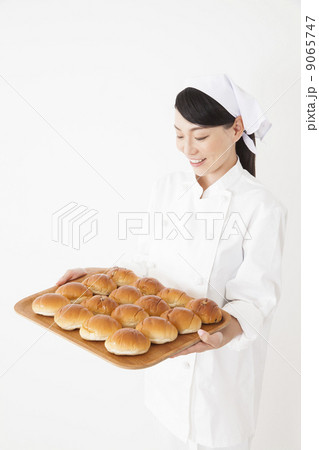 コックコートの女性 9065747