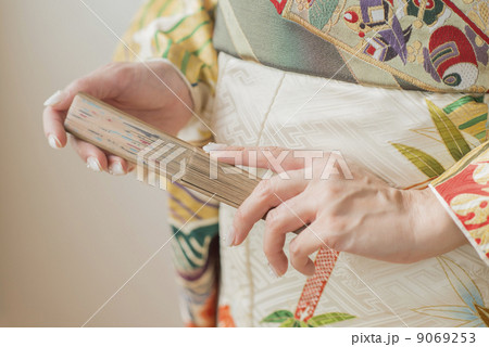 着物の若い女性 9069253