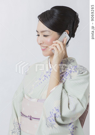 着物の若い女性 着物の若い女性 9069265