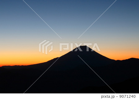 櫛形山から夜明けの富士山 櫛形山から夜明けの富士山 9071240