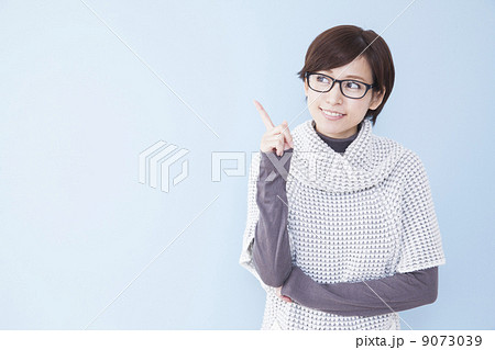 ニットの女性 ニットの女性 9073039