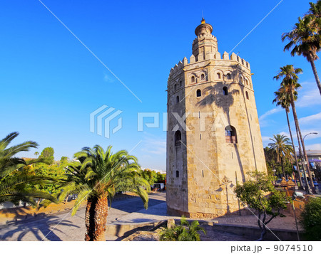 Torre del Oro in Seville, Spain 9074510