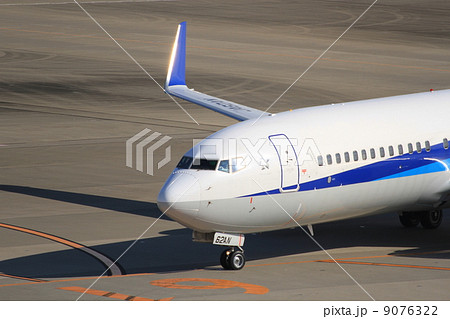 B737 B737 9076322