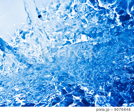 Blue water Blue water 9076848