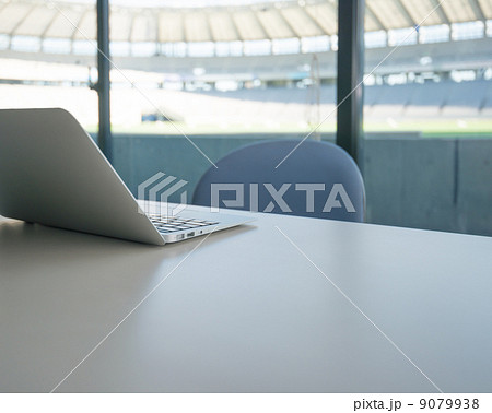 ノートパソコン 9079938