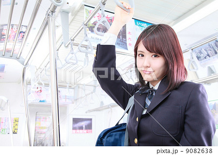電車　通学イメージ 9082638