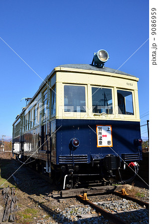 丸窓電車　モハ5250型（2013.11） 9086959