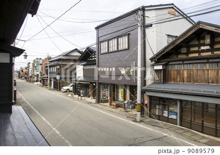 横手市、増田地区の歴史的建造物(内蔵)のある中七日町 横手市、増田地区の歴史的建造物(内蔵)のある中七日町 9089579