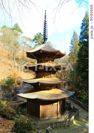 Octagonal Three-storied Pagoda of Anraku-ji (National Treasure) Octagonal Three-storied Pagoda of Anraku-ji (National Treasure) 9090666