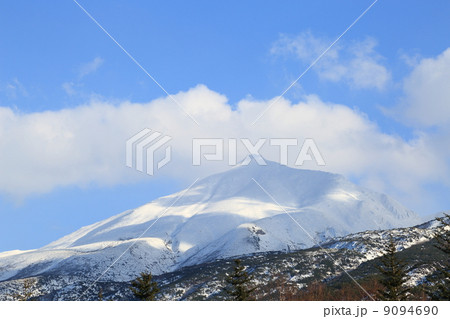 冬の美瑛岳 冬の美瑛岳 9094690