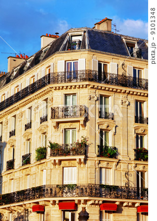 City, urban  view on building in  Paris.France. 9101348
