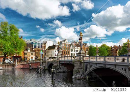 Amsterdam with canal in the downtown,Holland. 9101353
