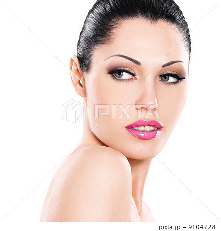 Beautiful face of caucasian woman with pink lips Beautiful face of caucasian woman with pink lips 9104728