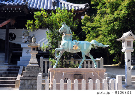葺田八幡宮の神馬像 9106331