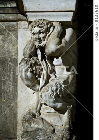 satyr statue Dresden 9132610