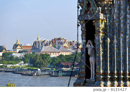 ワットアルンからの王宮 9135427