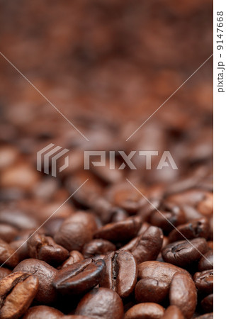 roasted coffee beans background 9147668