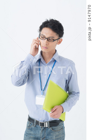 ビジネスマン(スマホ) ビジネスマン(スマホ) 9147970