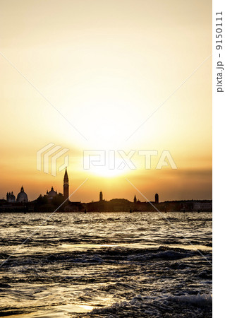 ヴェネツィアの船上より　夕景 9150111