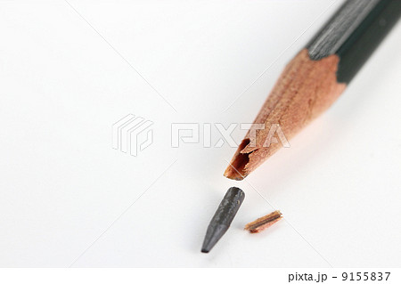 折れた鉛筆の写真素材 [9155837] - PIXTA