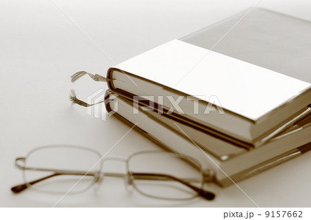 読書 9157662