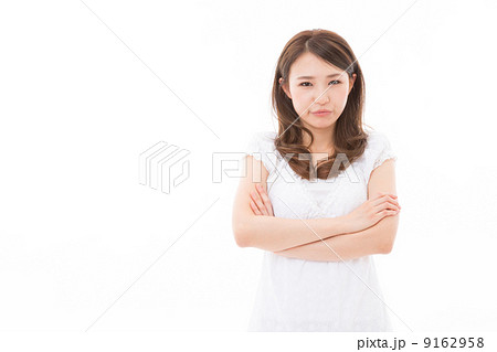 若い女性 怒る 若い女性 怒る 9162958