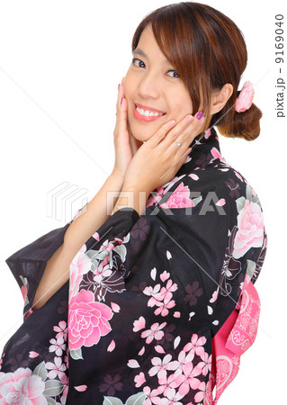 Japanese woman with traditional clothing 9169040