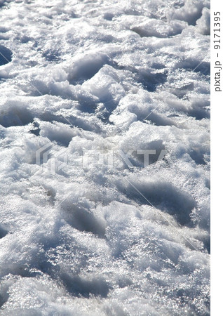 waves on snow 9171395