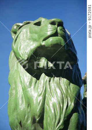 lion monument in Madrid lion monument in Madrid 9172081